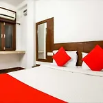 Hotel O Bella House Near Sarita Vihar Metro Station